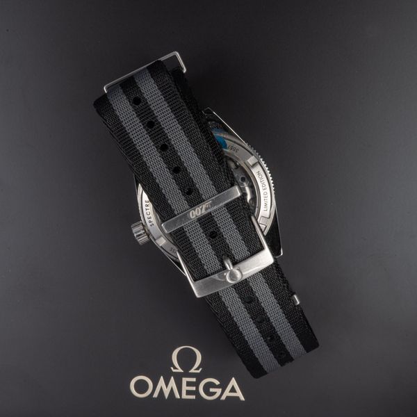 Omega Seamaster 300 233.32.41.21.01.001